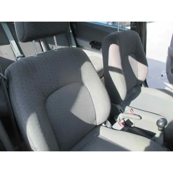 KIA CARENS '2003 2.0 CRDI EX MONOVOLUMEN BLANCO