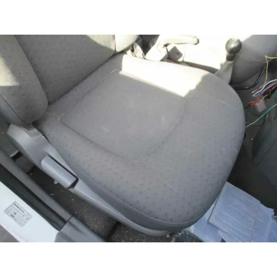 KIA CARENS '2003 2.0 CRDI EX MONOVOLUMEN BLANCO