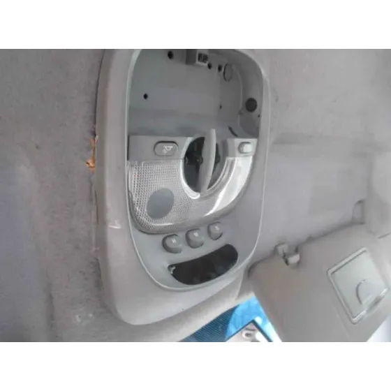 KIA CARENS '2003 2.0 CRDI EX MONOVOLUMEN BLANCO
