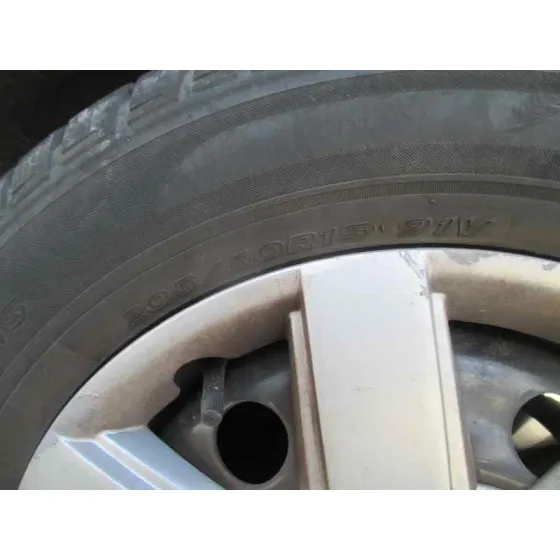 KIA CARENS '2003 2.0 CRDI EX MONOVOLUMEN BLANCO