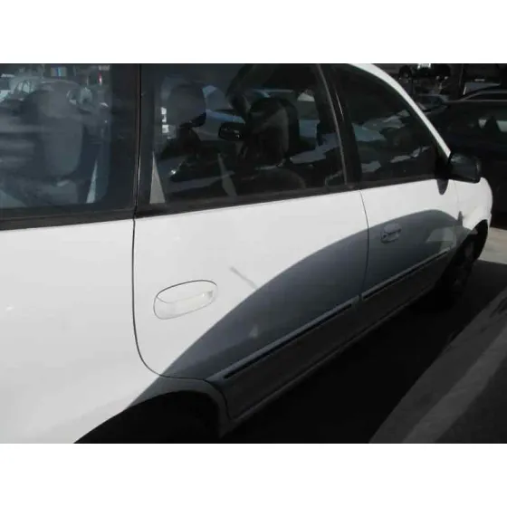 KIA CARENS '2003 2.0 CRDI EX MONOVOLUMEN BLANCO