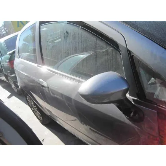 FIAT GRANDE PUNTO (199) '2006 1.3 16V MULTIJET ACTIVE (55KW) GRIS