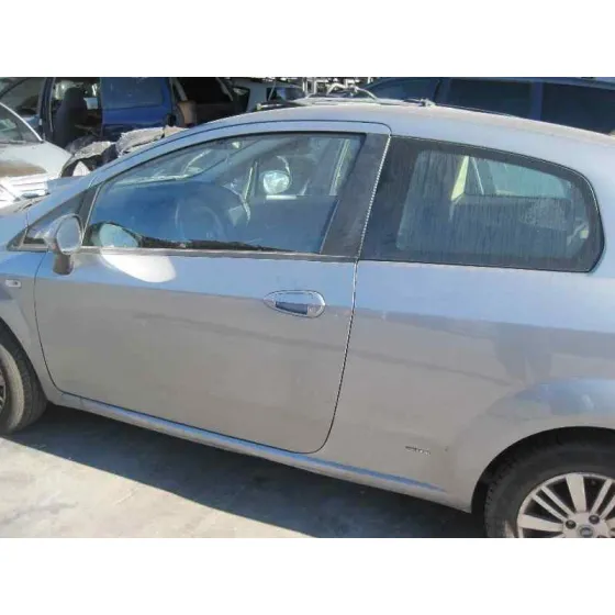 FIAT GRANDE PUNTO (199) '2006 1.3 16V MULTIJET ACTIVE (55KW) GRIS