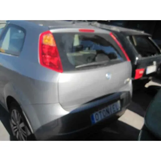 FIAT GRANDE PUNTO (199) '2006 1.3 16V MULTIJET ACTIVE (55KW) GRIS