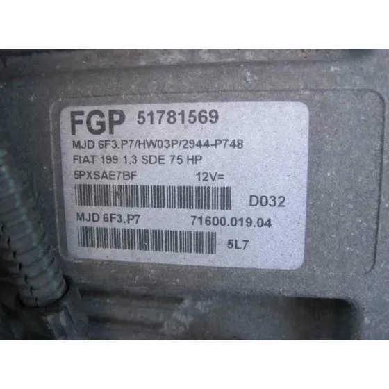FIAT GRANDE PUNTO (199) '2006 1.3 16V MULTIJET ACTIVE (55KW) GRIS