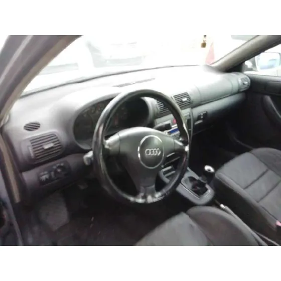 AUDI A3 (8L) '2004 1.9 TDI PLATA