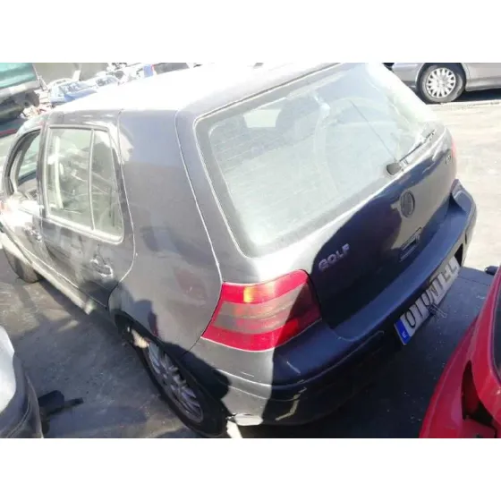 VOLKSWAGEN GOLF IV BERLINA (1J1) '2002 1.9 TDI AZUL