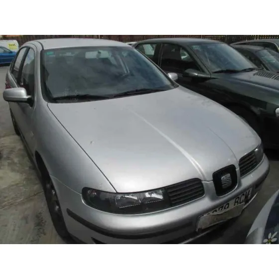 SEAT LEON (1M1) '2000 SIGNO PLATA