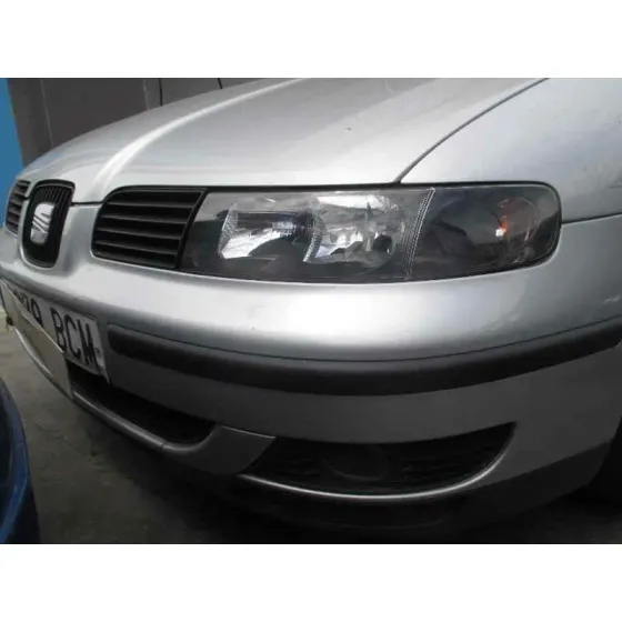SEAT LEON (1M1) '2000 SIGNO PLATA
