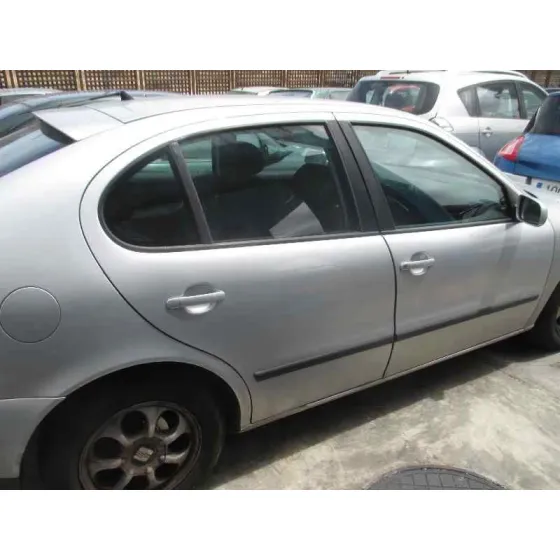 SEAT LEON (1M1) '2000 SIGNO PLATA