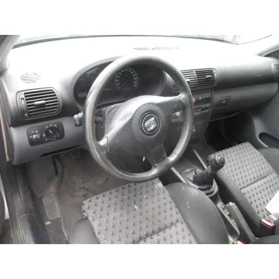 SEAT LEON (1M1) '2000 SIGNO PLATA