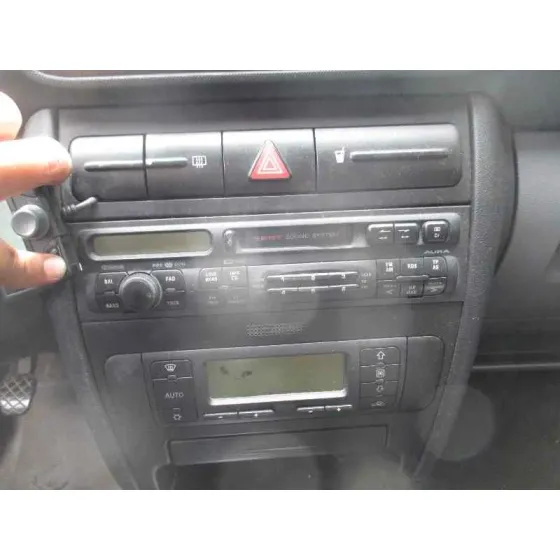 SEAT LEON (1M1) '2000 SIGNO PLATA