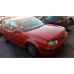 VOLKSWAGEN GOLF IV BERLINA (1J1) '1998 BASICO ROJO