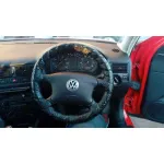 VOLKSWAGEN GOLF IV BERLINA (1J1) '1998 BASICO ROJO