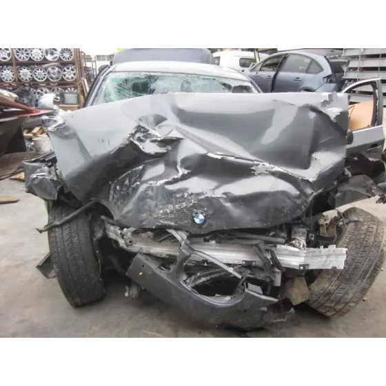 BMW SERIE 5 BERLINA (E60) '2004 525I GRIS CENIZA