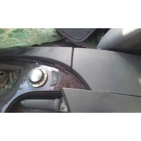 BMW SERIE 5 BERLINA (E60) '2004 525I GRIS CENIZA