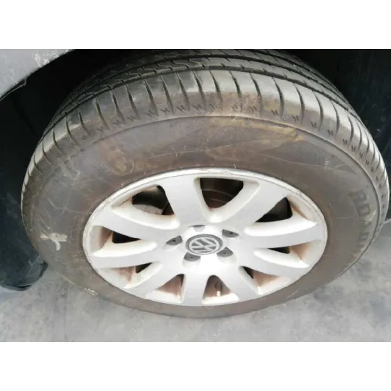 VOLKSWAGEN PASSAT BERLINA (3B3) '2004 * NEGRO