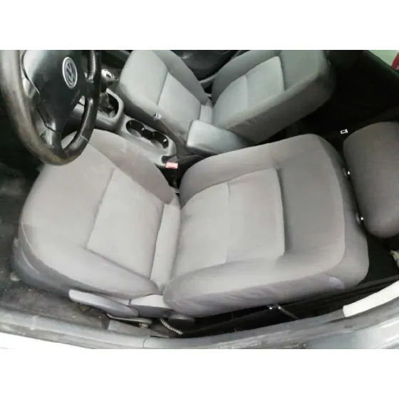 VOLKSWAGEN PASSAT BERLINA (3B3) '2004 * NEGRO