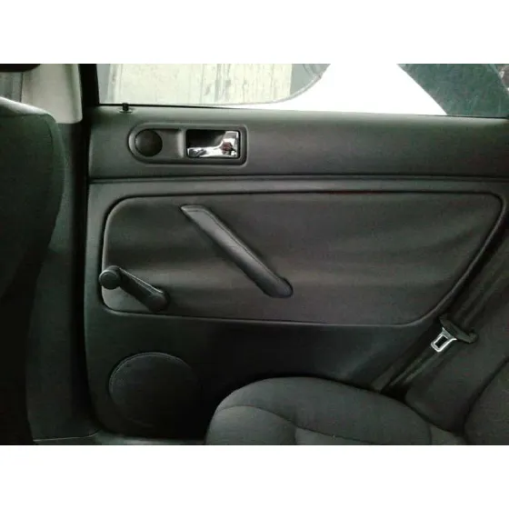 VOLKSWAGEN PASSAT BERLINA (3B3) '2004 * NEGRO