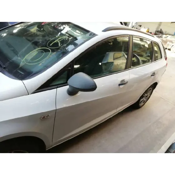 SEAT IBIZA ST (6J8) '2011 REFERENCE BLANCO