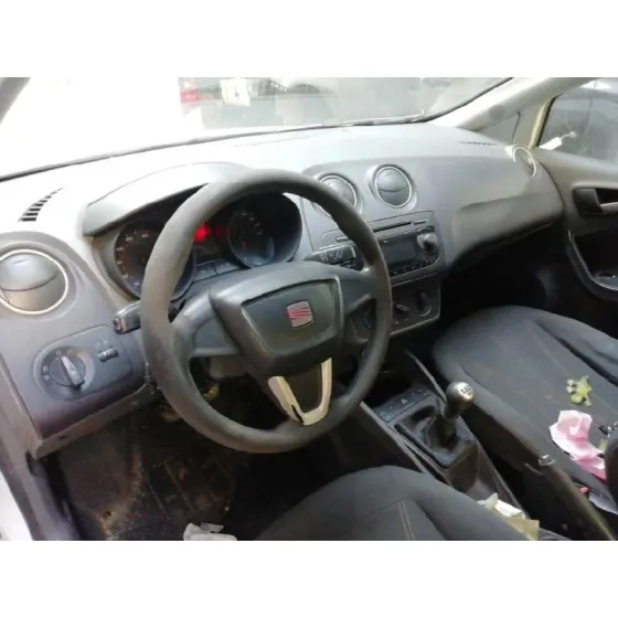 SEAT IBIZA ST (6J8) '2011 REFERENCE BLANCO