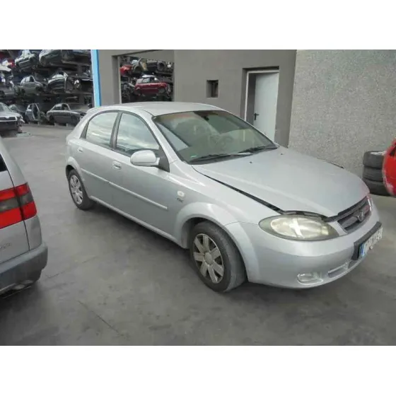 DAEWOO LACETTI '2005 CDX PLATA