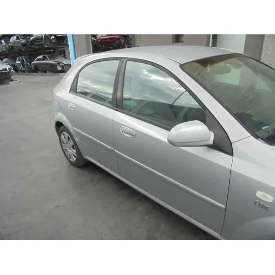 DAEWOO LACETTI '2005 CDX PLATA