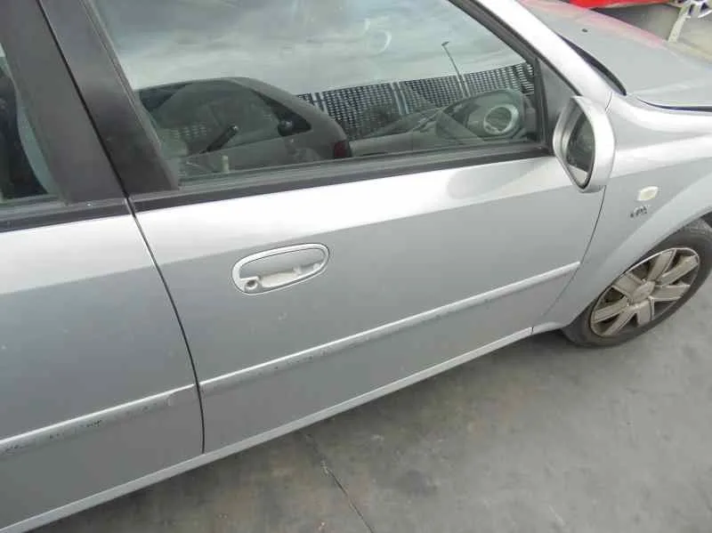 DAEWOO LACETTI '2005 CDX PLATA