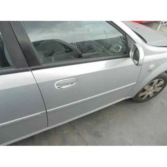 DAEWOO LACETTI '2005 CDX PLATA