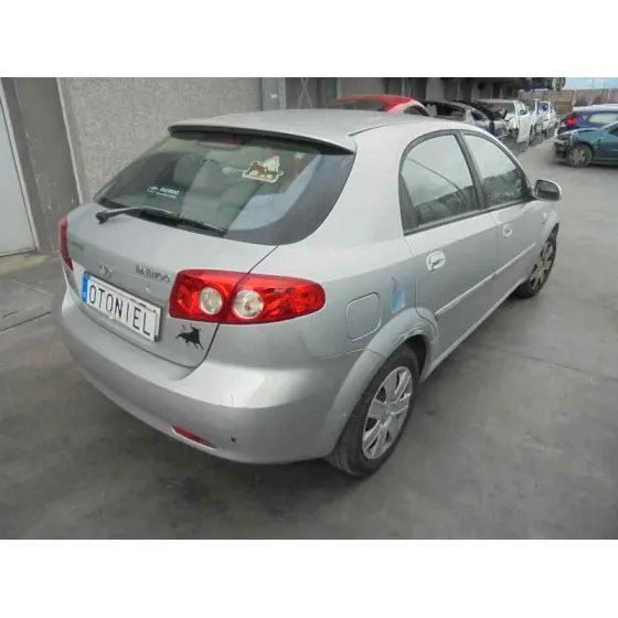 DAEWOO LACETTI '2005 CDX PLATA