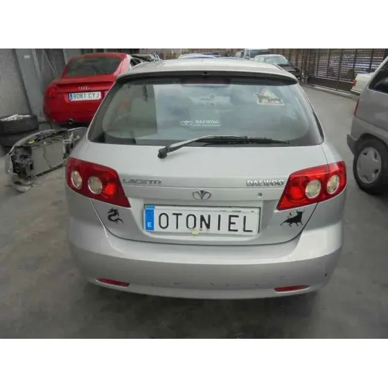 DAEWOO LACETTI '2005 CDX PLATA