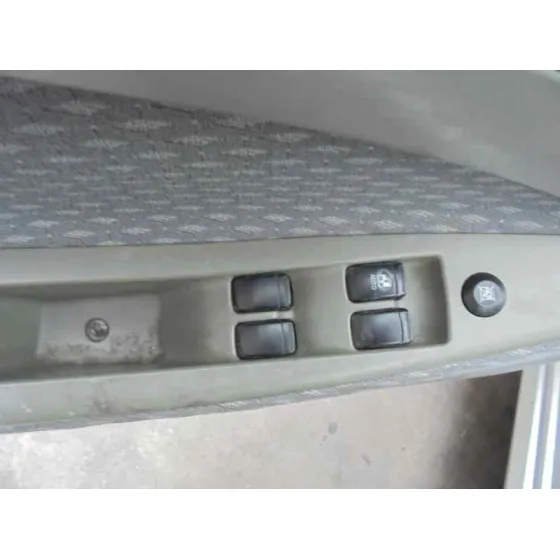 DAEWOO LACETTI '2005 CDX PLATA