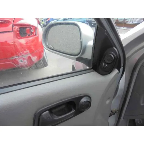 DAEWOO LACETTI '2005 CDX PLATA