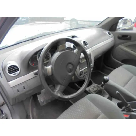 DAEWOO LACETTI '2005 CDX PLATA