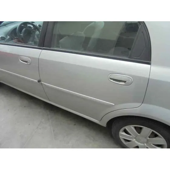 DAEWOO LACETTI '2005 CDX PLATA