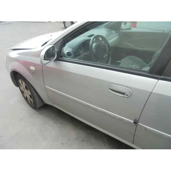 DAEWOO LACETTI '2005 CDX PLATA