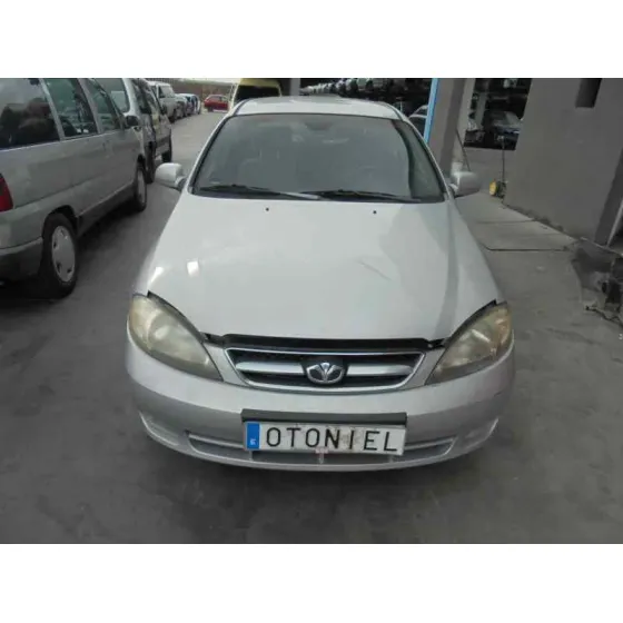 DAEWOO LACETTI '2005 CDX PLATA