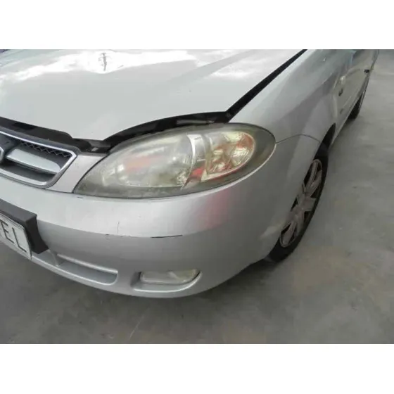 DAEWOO LACETTI '2005 CDX PLATA