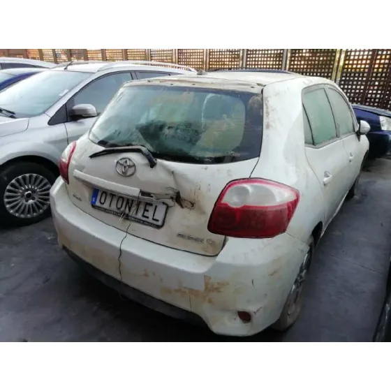 TOYOTA AURIS '2012 ACTIVE BLANCO