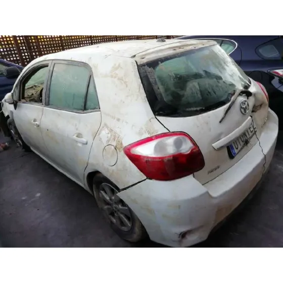 TOYOTA AURIS '2012 ACTIVE BLANCO