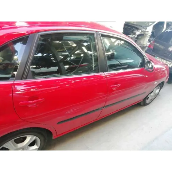SEAT IBIZA (6L1) '2006 REFERENCE ROJO