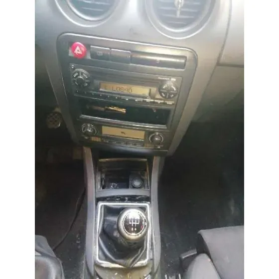SEAT IBIZA (6L1) '2006 REFERENCE ROJO