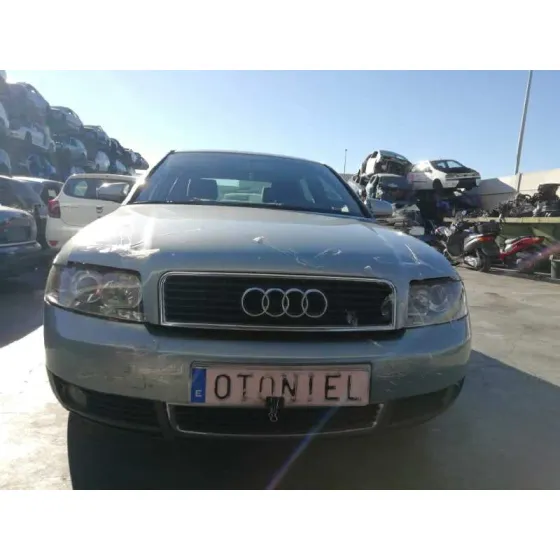 AUDI A4 BERLINA (8E) '2001 1.9 TDI (96KW) GRIS