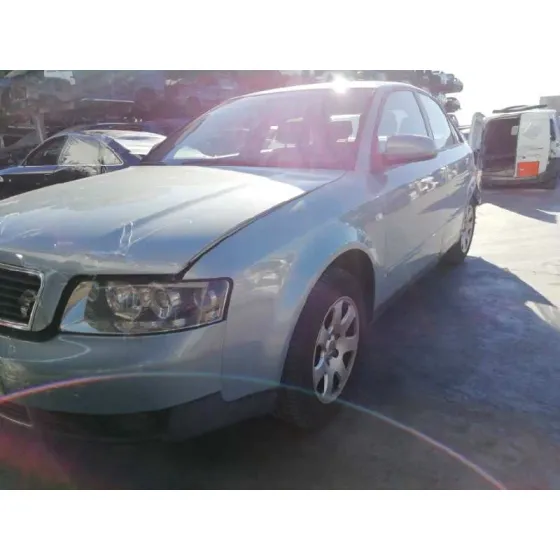 AUDI A4 BERLINA (8E) '2001 1.9 TDI (96KW) GRIS