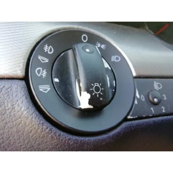 AUDI A4 BERLINA (8E) '2001 1.9 TDI (96KW) GRIS