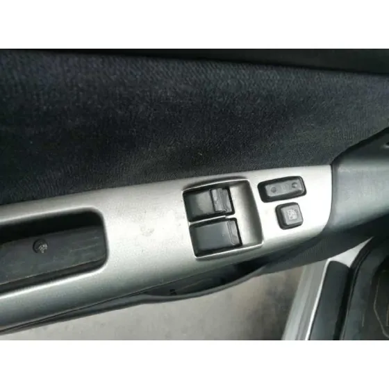 TOYOTA COROLLA (E12) '2003 1.6 LINEA TERRA BERLINA GRIS
