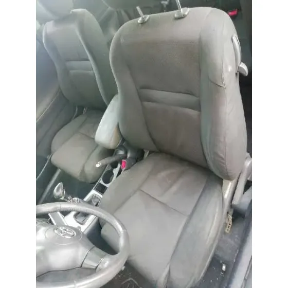 TOYOTA COROLLA (E12) '2004 1.6 16V NEGRO