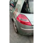 RENAULT MEGANE II BERLINA 5P RENAULT MEGANE II BERLINA 5P '2006 AUTHENTIQUE VERDE 2005