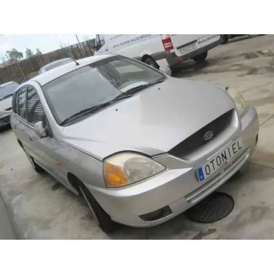 KIA RIO '2003 IPANEMA BERLINA BEIGE