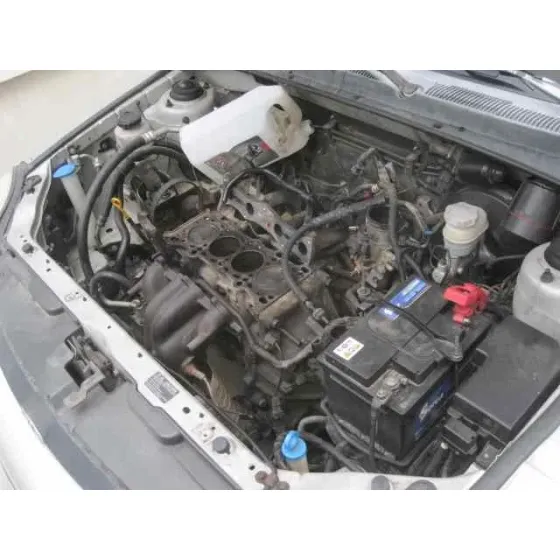 KIA RIO '2003 IPANEMA BERLINA BEIGE